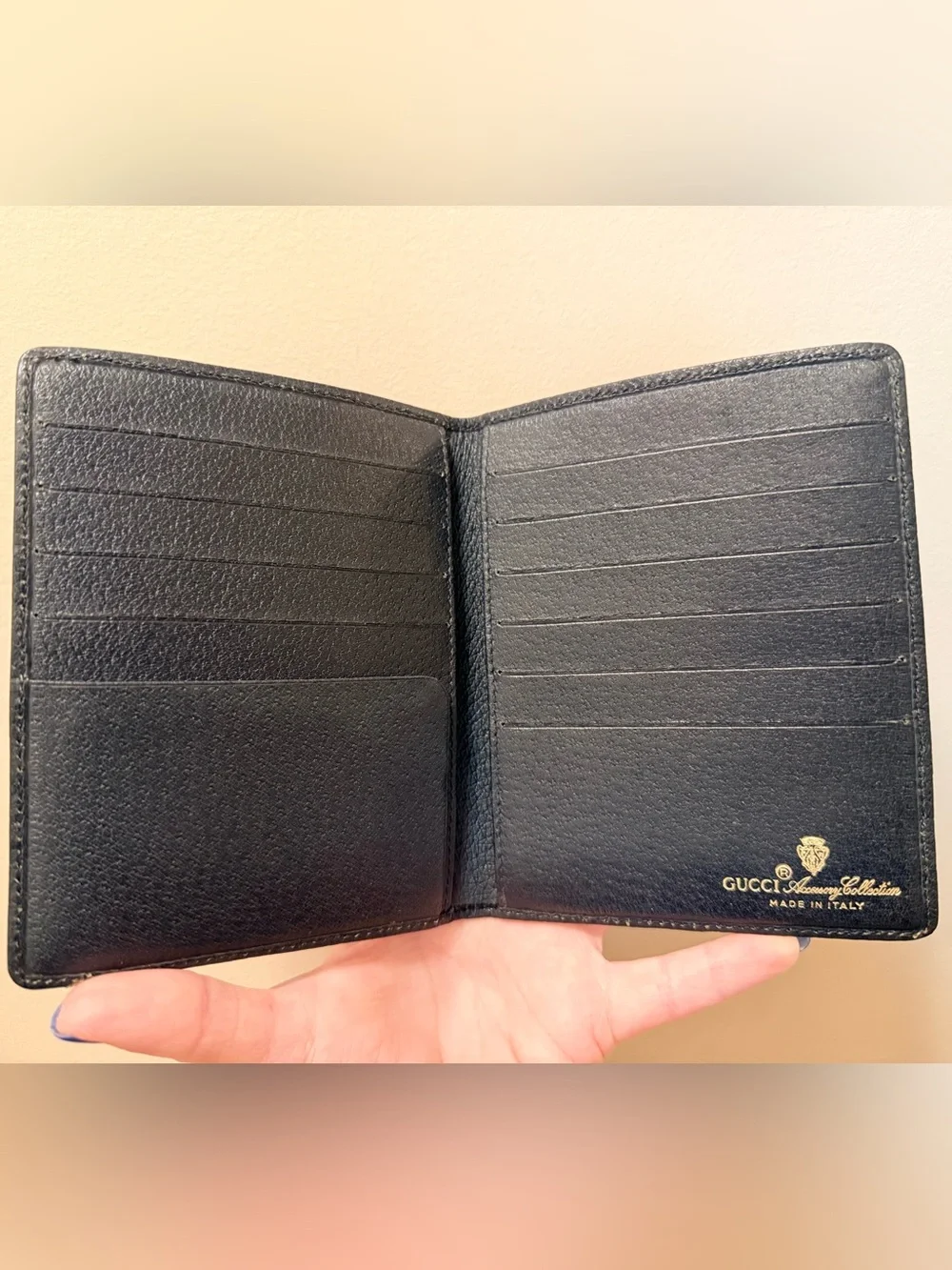 *Vintage* Authentic Gucci - Compact Accessory Collection Bifold